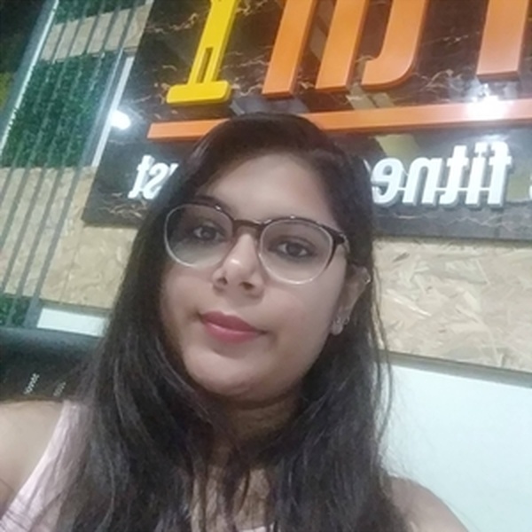 Manvi - Cooking teacher - Agra