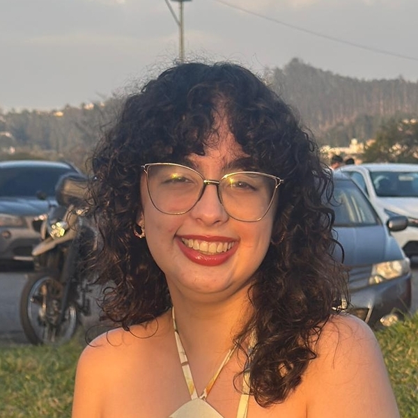 Isabela - Professor de inglês - Juiz de Fora