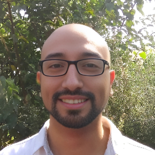 Jonathan - profesor de biología - Maipú