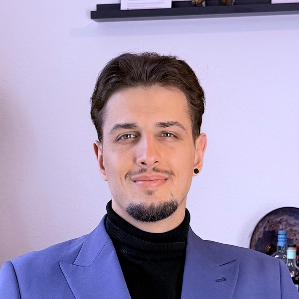 Nicho - Lehrkraft für Mathematik - Karlsruhe