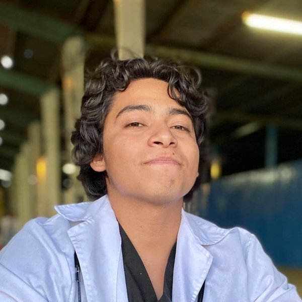 Jesus - profesor de anatomía - Tijuana