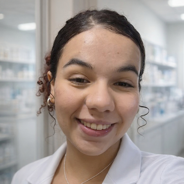 Sarah - Prof de farmácia - São Paulo