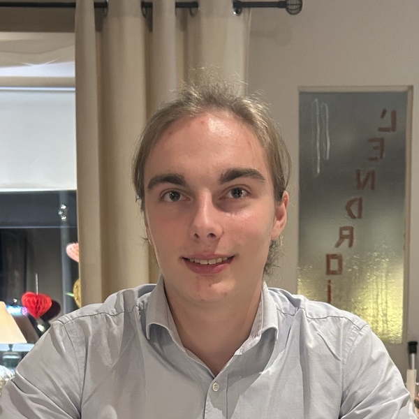 Léo-Paul - Prof de maths - Valenciennes