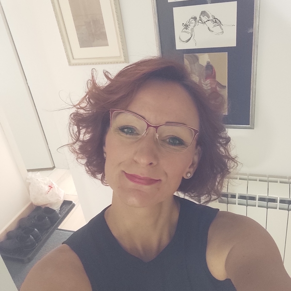 Jelena - nastavnik biologije - Niš