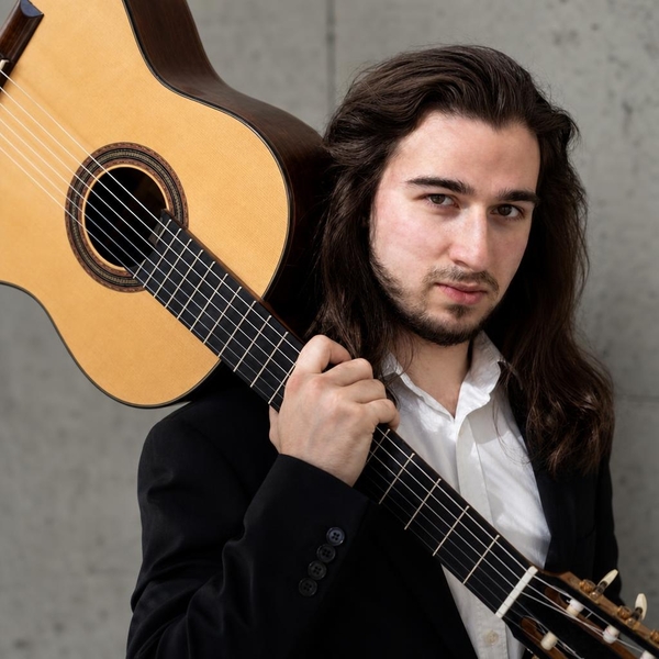 Georgi - Guitar tutor - London