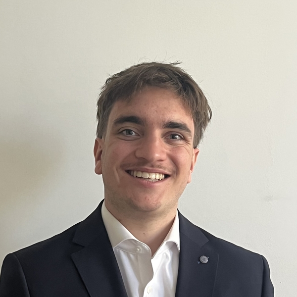 Antoine - Prof de maths à Lille - 30€/h