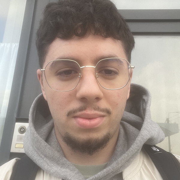 Hamza - Prof de Programmation - Liège