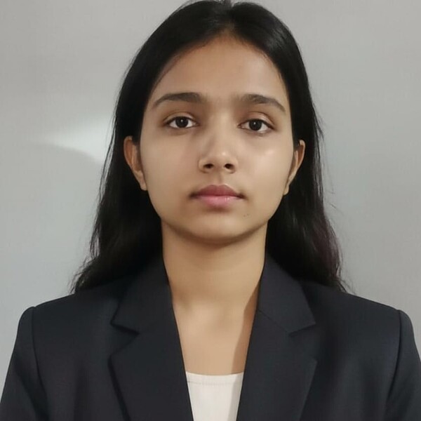 Akanksha - Tuition teacher - Noida