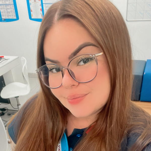Flavia - Professor de reforço escolar - Poções