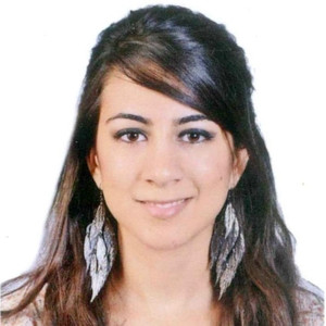 Lynda - Prof de management et gestion d'entreprise - Pantin
