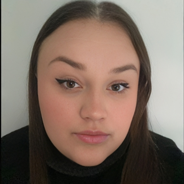 Demi - Physics tutor - Gold Coast
