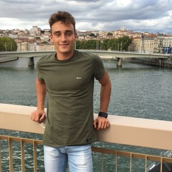 Arthur - Prof d'espagnol - Grenoble