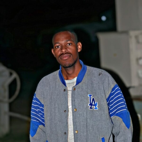 Kudakwashe - Computer programming tutor - Wolseley