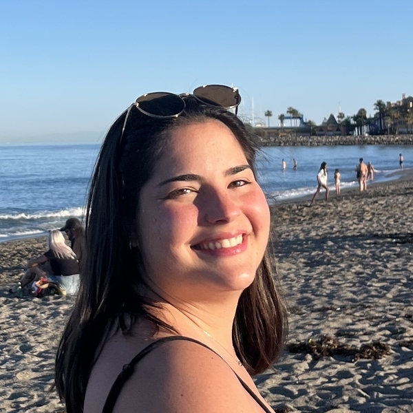 Nicole - profesor de reforzamiento académico - Girona