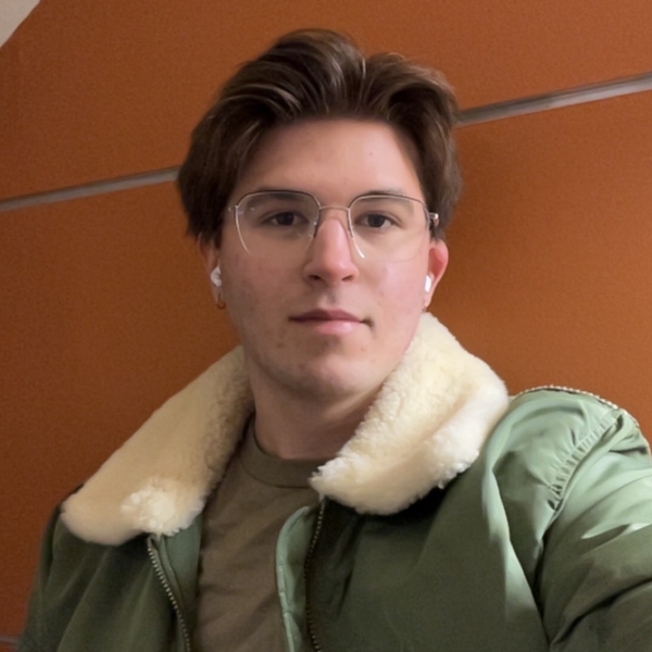 Thomas - English tutor - Wilton