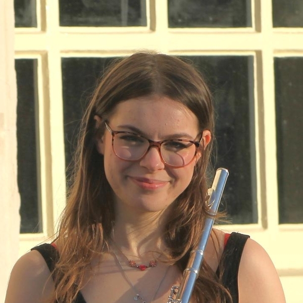Olivia - Flute tutor - London