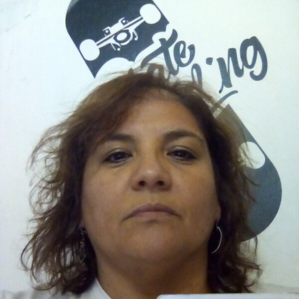 Maria Alejandra - profesor de reforzamiento académico - Vista Flores