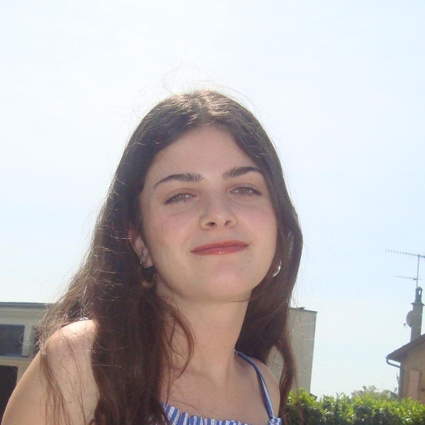 Manon - Prof de français - La Ferté-Saint-Aubin