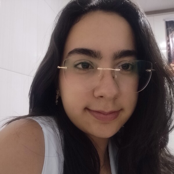 Maria - Prof de matemática - Campina Grande