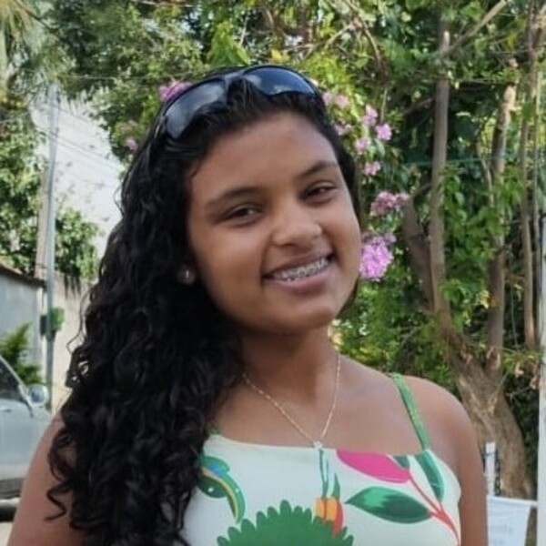 Julia - Professor de português - Rio de Janeiro
