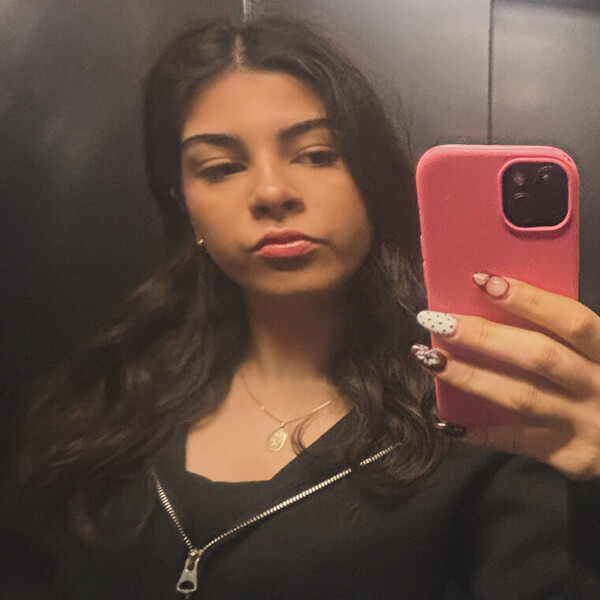 Yasmine - Prof d'anglais - Rennes