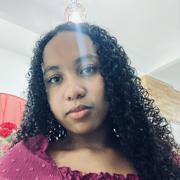Maria - Prof de matemática - Recife