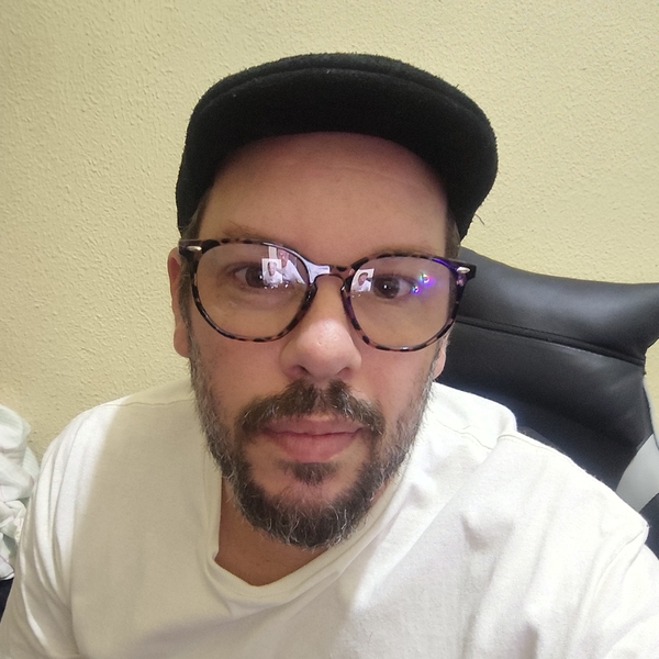 Marcio - Professor de artes plásticas - 