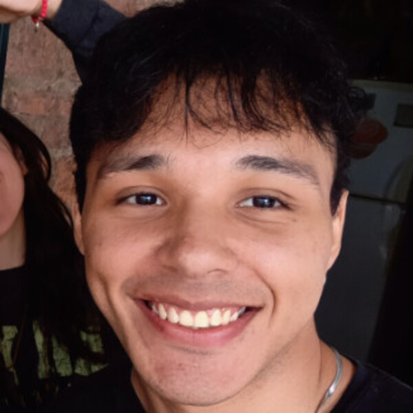 Bruno Lautaro - Profesor inglés - Caá Catí