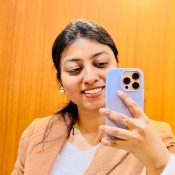 Arushi - English tutor - Noida