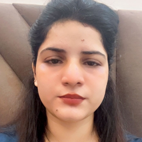 Arushi - English tutor - Delhi
