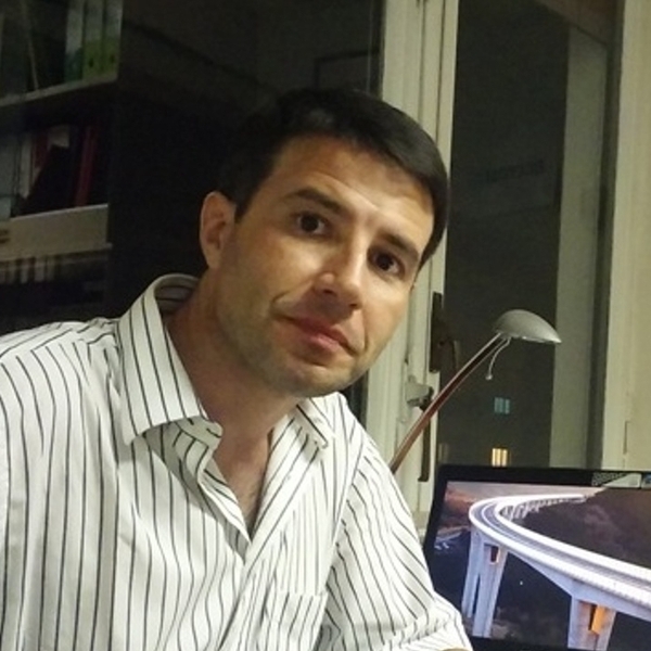 Davide - Insegnante di matematica - Cagliari