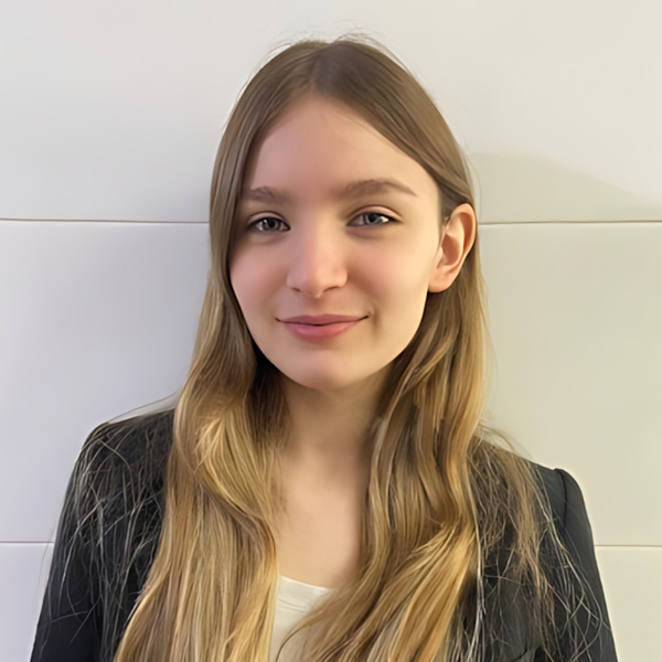 Esme - English tutor - Waterloo