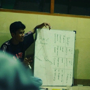 Dede - Guru ekonomi - Kota Bandung