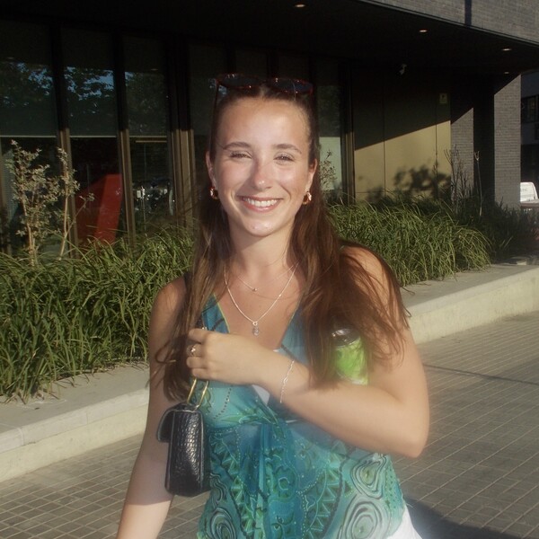 Felicity - History tutor - London