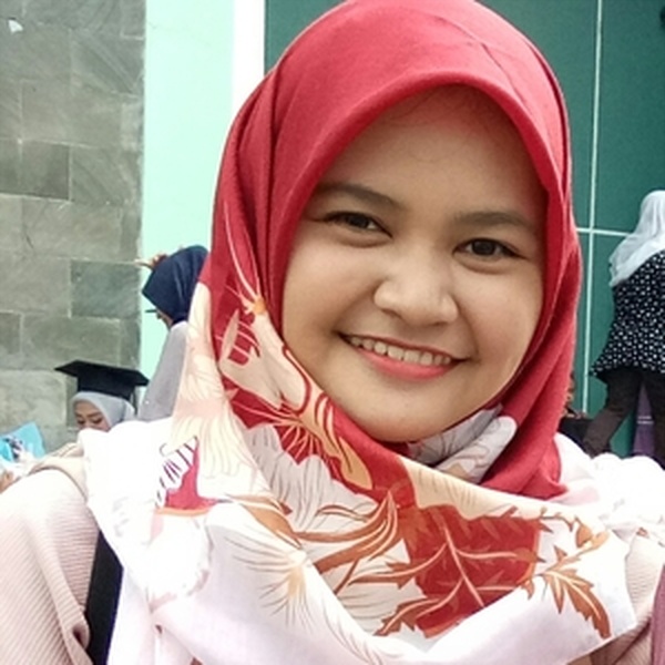 Naylah - Guru bahasa inggris - Surabaya
