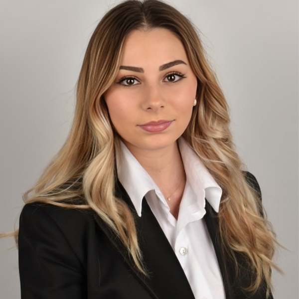 Yasmin - Spanish tutor - Saskatoon