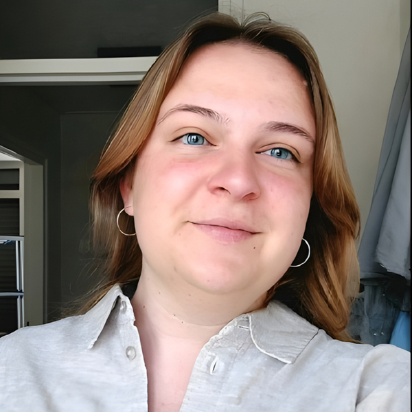 Mira - Economics tutor - Southampton
