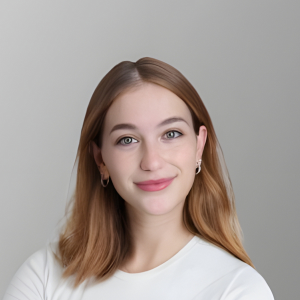 Naomi - Violin tutor - Sherwood Park