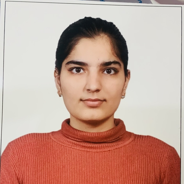 Riya - Biology tutor - Delhi
