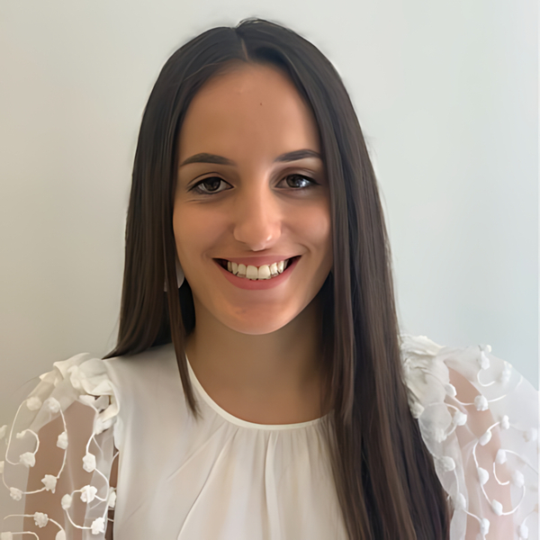 Phoebe - Spanish tutor - Calgary