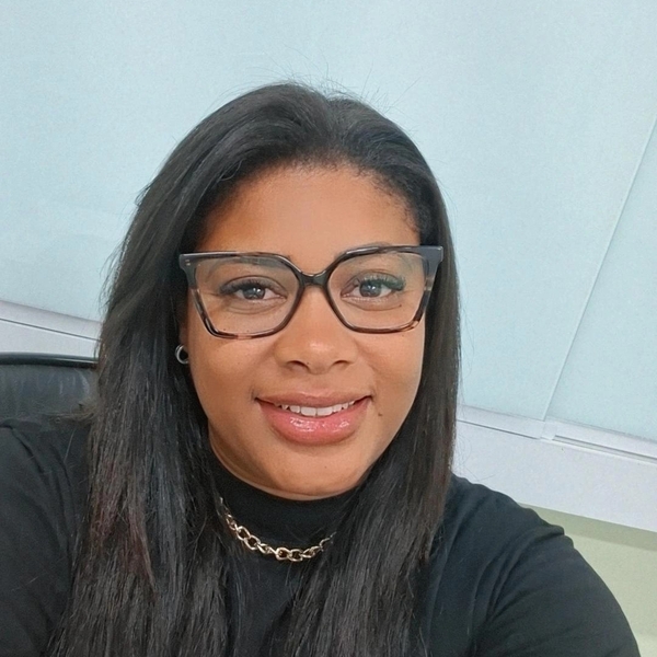 Carol - Professor de português para estrangeiros - Campos dos Goytacazes