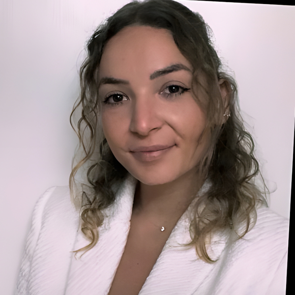 Dahlia - Spanish tutor - Melbourne