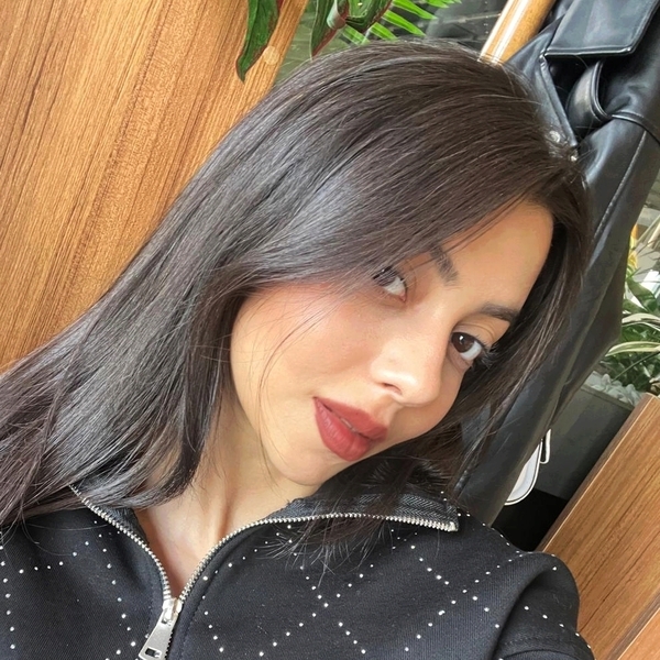 Nisa - İngilizce öğretmeni - 