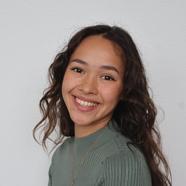 Noa - Deutschlehrerin - Biel/Bienne