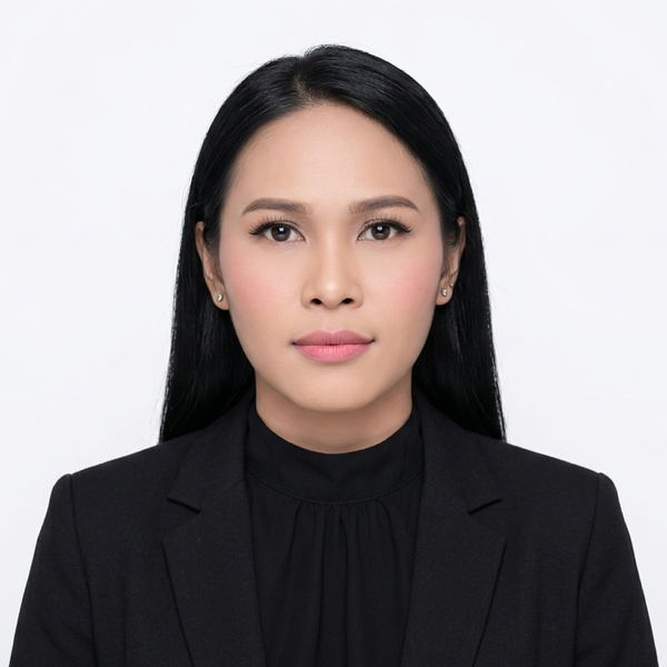 Analie - English speaking teacher - Digos