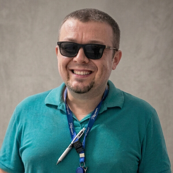 Tiago - Prof de iniciação à informática - Rio de Janeiro