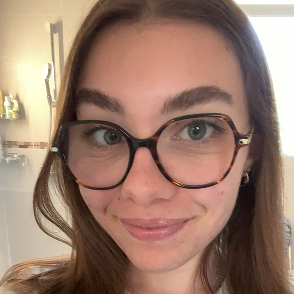 Léna - Prof de français - Mirecourt