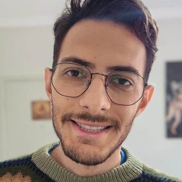 Dennis - Professor de inglês - Santos