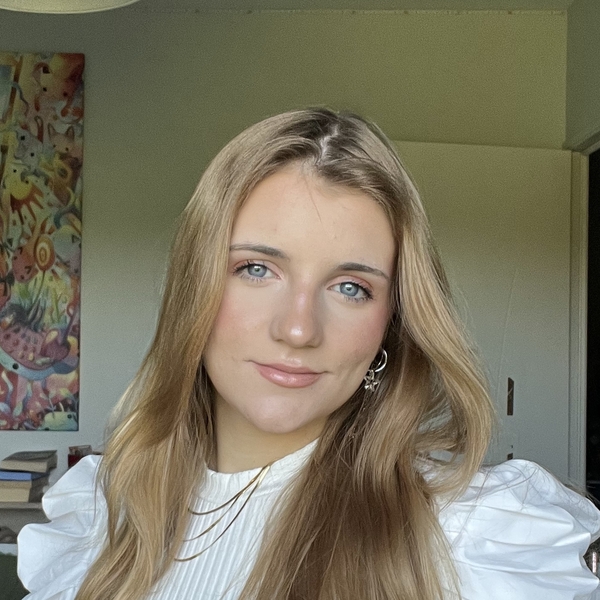 Clara - Prof de maths - Cellieu