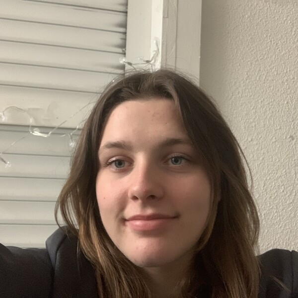 Amandine - Prof d'économie - Toulouse